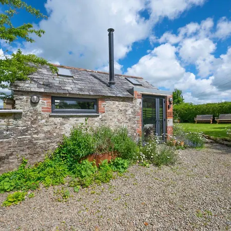 Higher Treliver Piggery Saint Wenn
